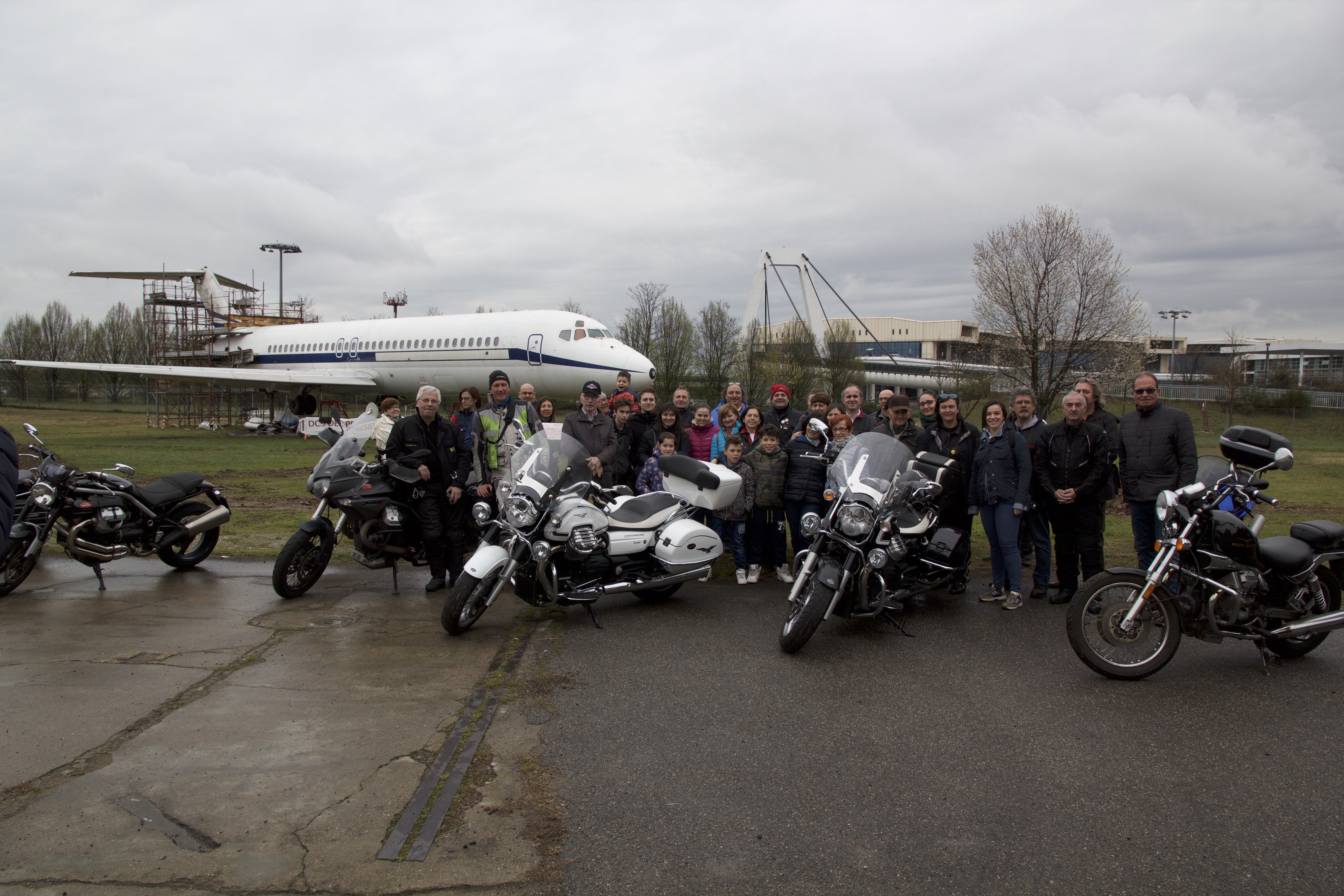 I membri del Motor Bike Guzzi Club Senago